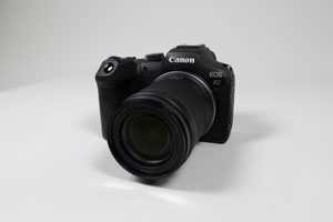 Canon R7